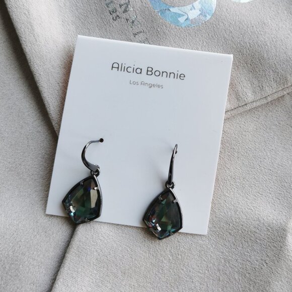 Alicia Bonnie Miley Gunmetal Black Light Gray Dichroic Glass Earrings NWT - Picture 2 of 2